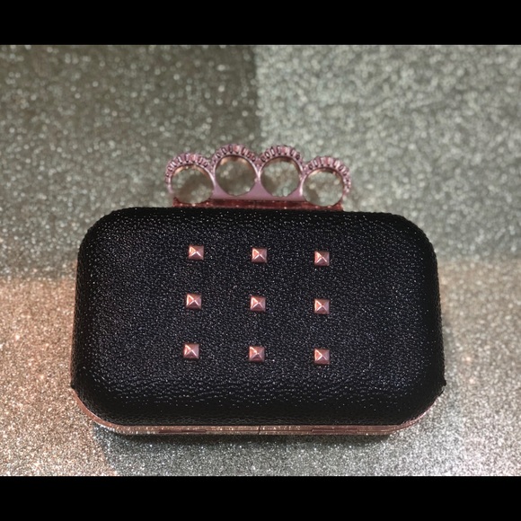 Handbags - Knuckle ring clutch